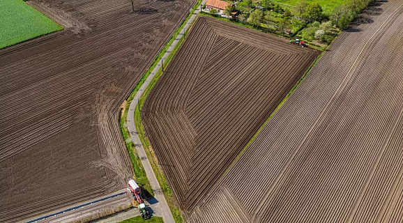 Fendt представляет новое решение для автоматизации поворотов на разворотной полосе — ассистент поворота Fendt Teach In